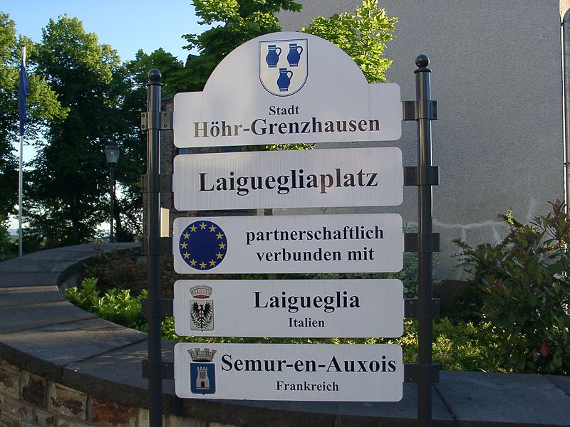 hoehr-grenzhausen-wikimedia